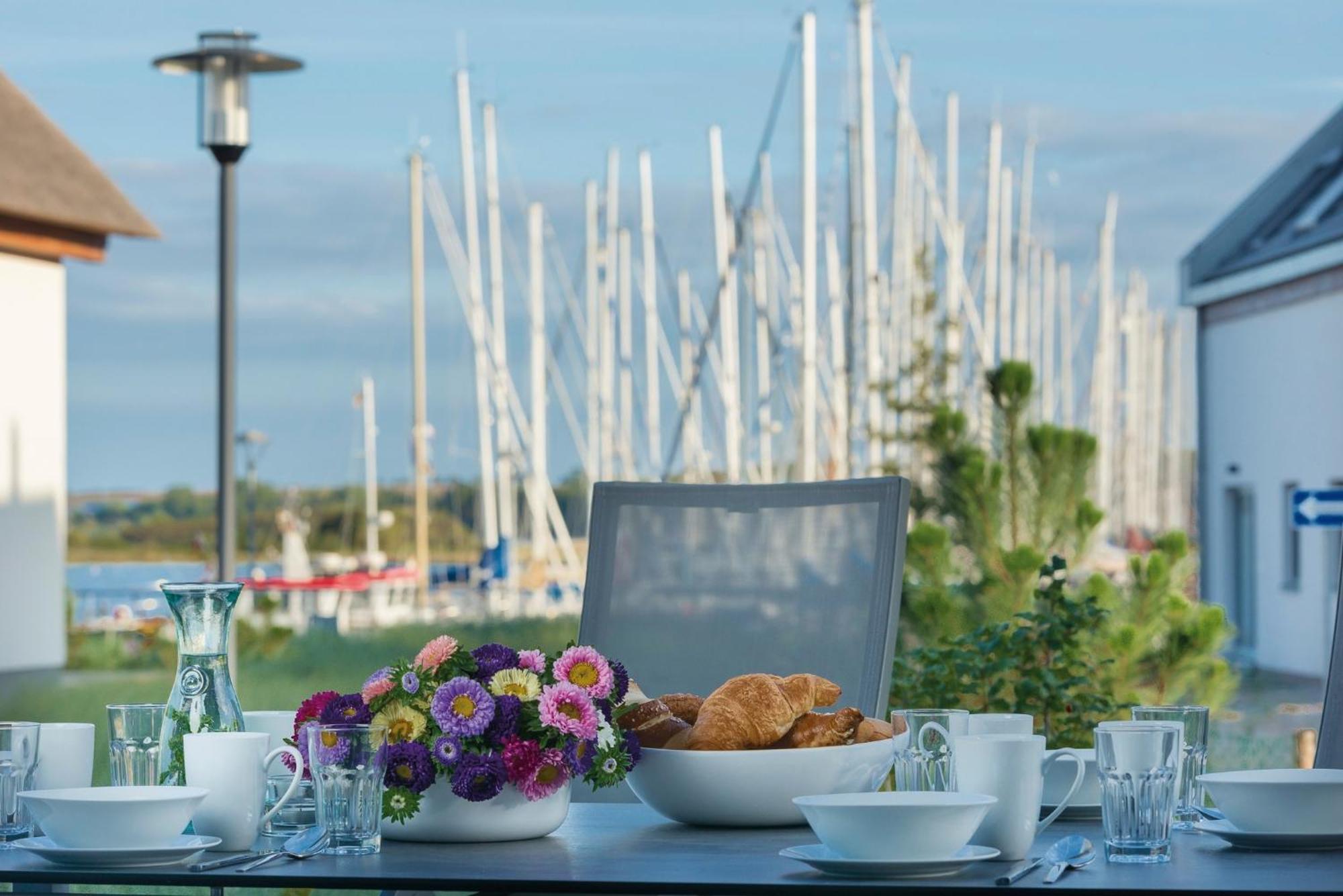 Ostsee - Reetdachhaus Nr 36 "Warder" Im Strand Resort ハイリゲンハーフェン エクステリア 写真