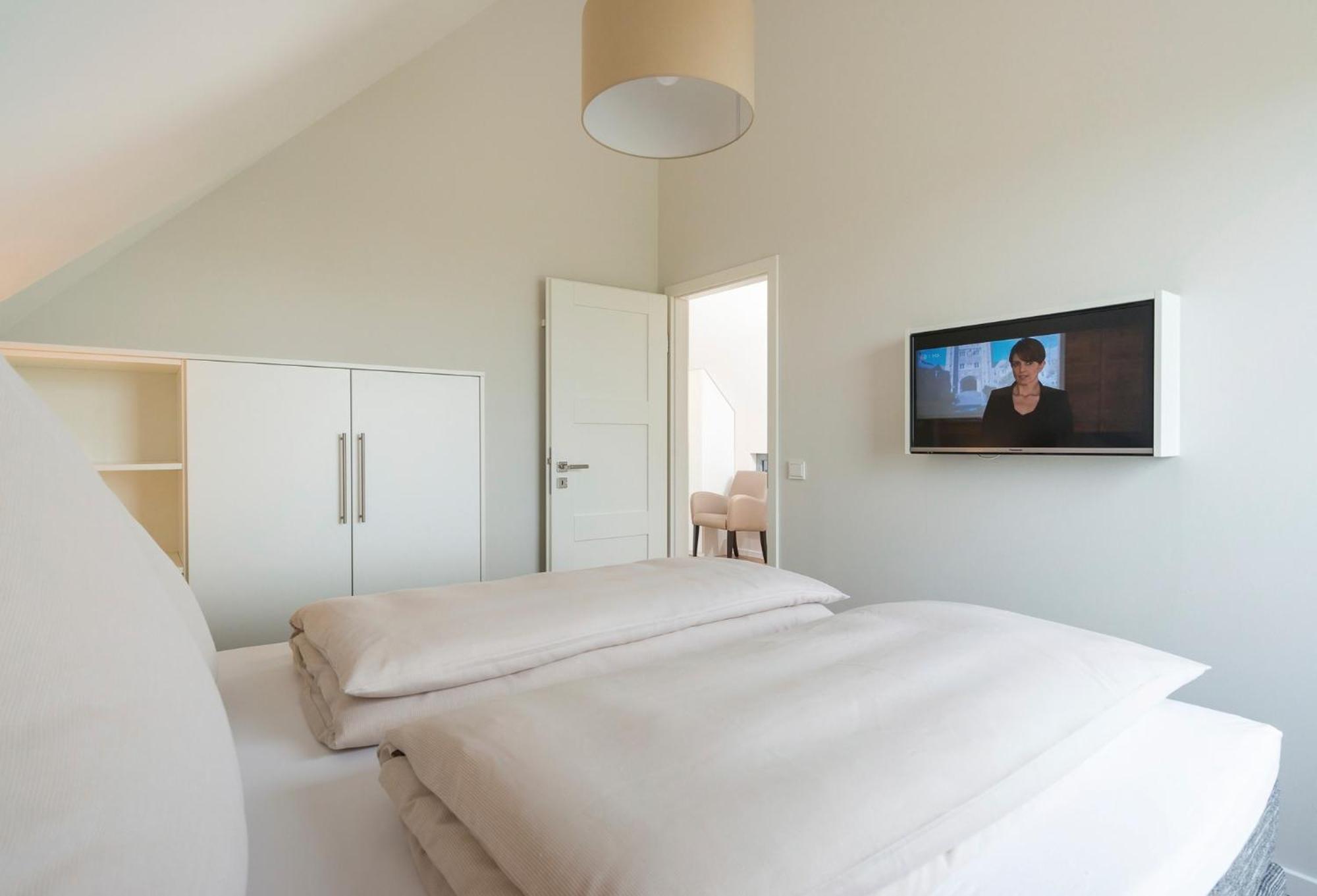 Ostsee - Reetdachhaus Nr 36 "Warder" Im Strand Resort ハイリゲンハーフェン エクステリア 写真